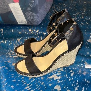 New never worn Marc fisher wedges with studs in black size 11